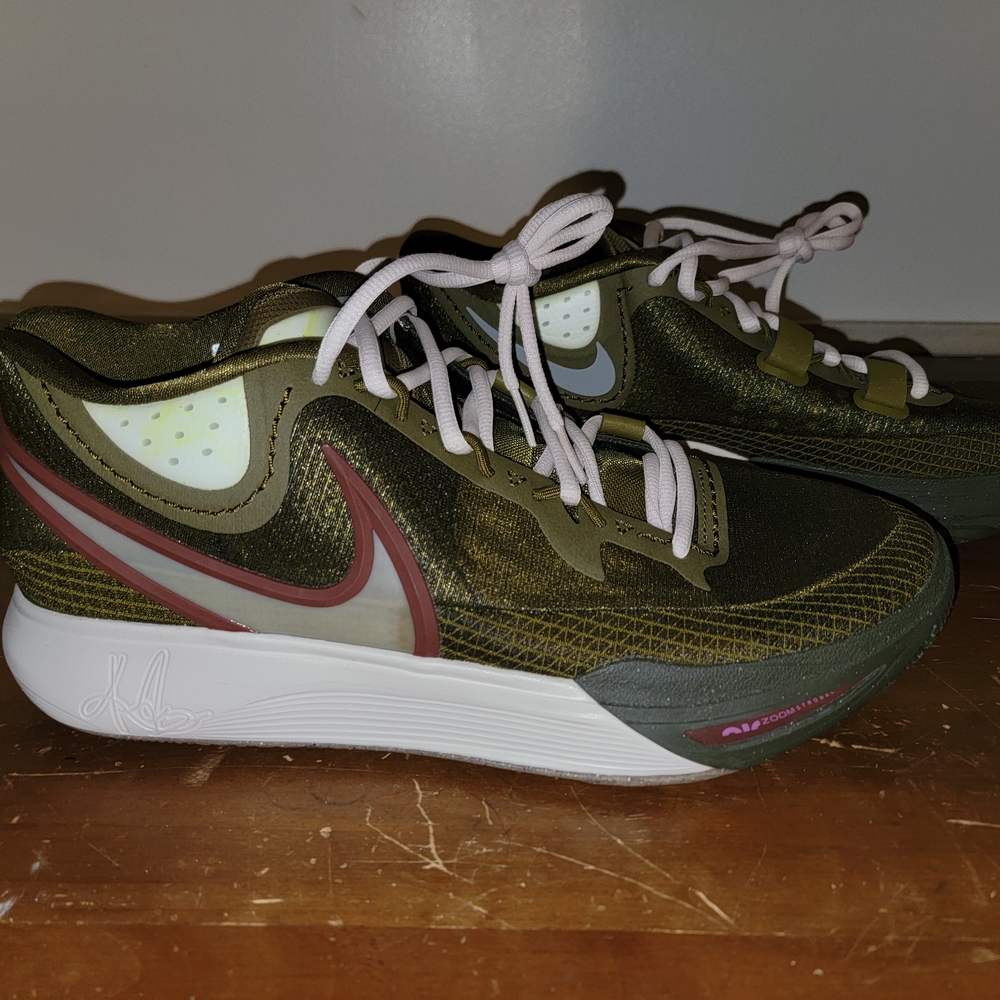 Nike Kyrie 8 Men's sz 13